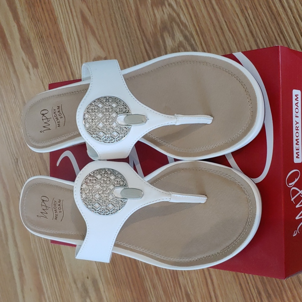Impo Ramona sandal NWT